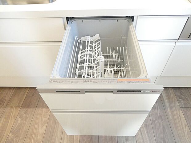 【食器洗浄乾燥機】環境にも手にも優しい食器洗浄乾燥機付きが嬉しいですね！  