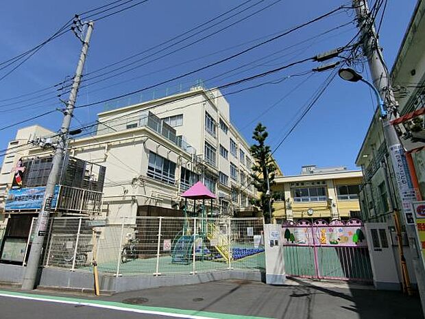 新宿区立戸塚第一小学校です。