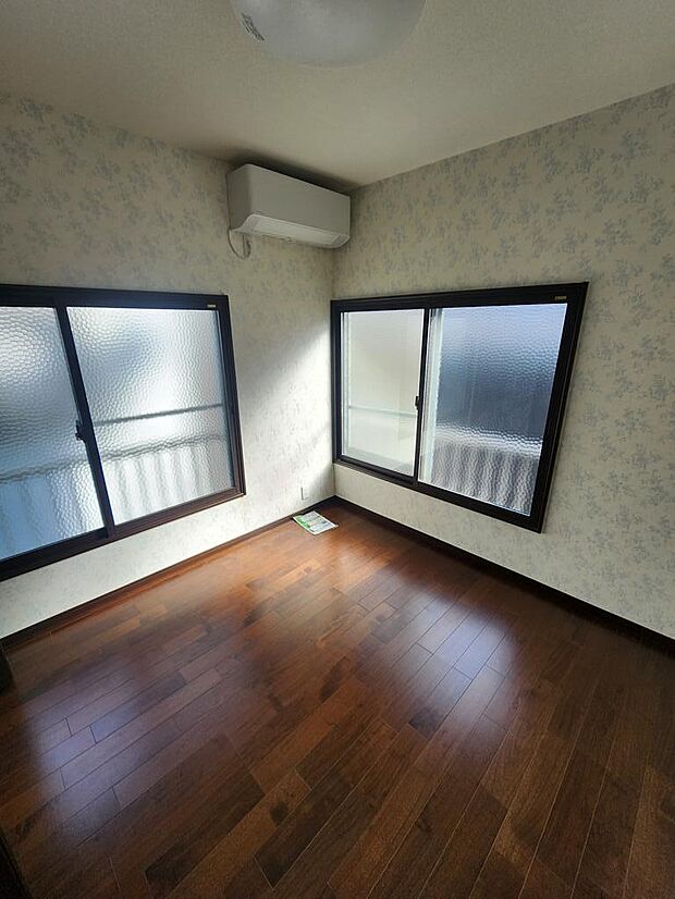 2階洋室5.0畳　エアコン・照明付