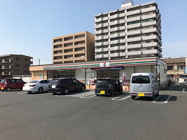 セブンイレブン新伊勢崎駅前店　130ｍ