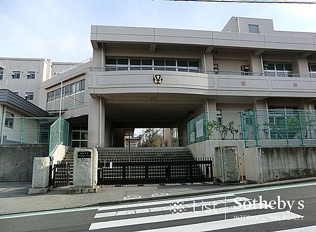 横浜市立さちが丘小学校 徒歩4分。 300m
