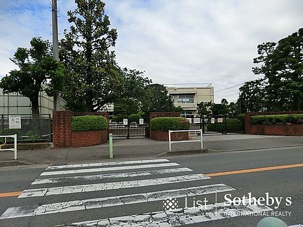 相模原市立大沢小学校 徒歩9分。 690m