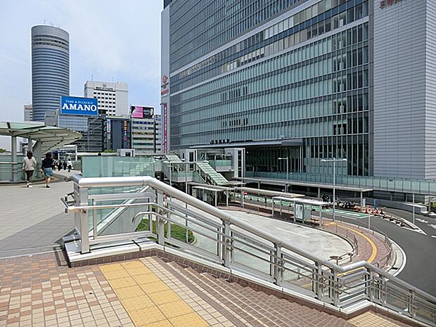 ＪＲ新横浜駅まで徒歩9分（約720ｍ）
