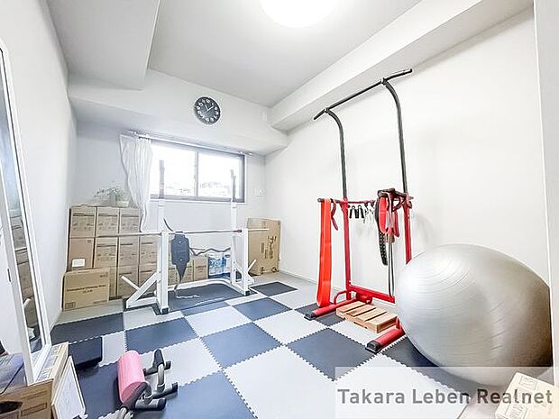 お子さまのお部屋として、また、筋肉トレーニング等の趣味のお部屋など、様々な用途での使用が期待できます。