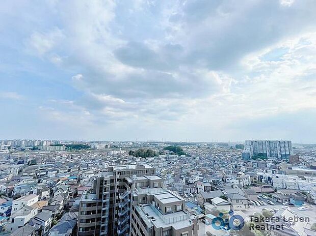 住戸からの眺望。風通しが良く、お洗濯物も早く乾きそうです。毎日のお洗濯が楽しみになりそうです。