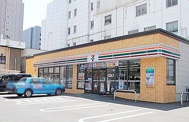 セブンイレブン札幌北2条西13丁目店 徒歩4分。 250m