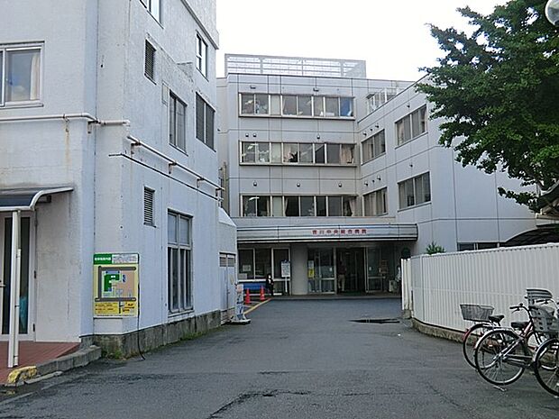 病院 1100m 吉川中央総合病院