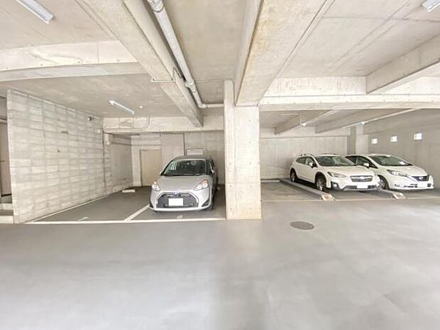 ≪駐車場≫ 敷地内駐車場も完備されております。