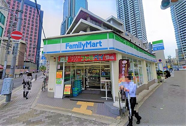 ファミリーマート 豊崎三丁目店