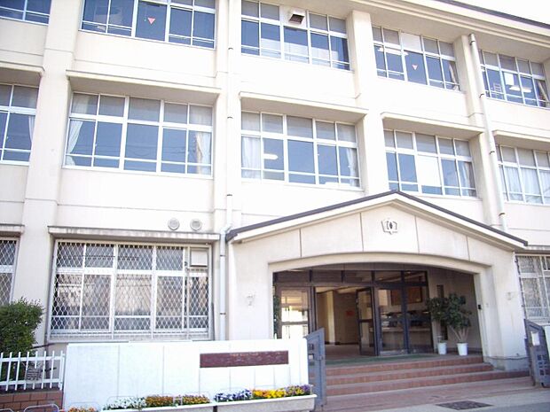 神戸市立　兵庫中学校