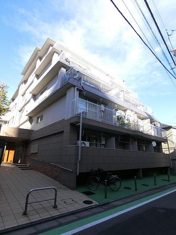 リレント早稲田(1K) 1階の外観