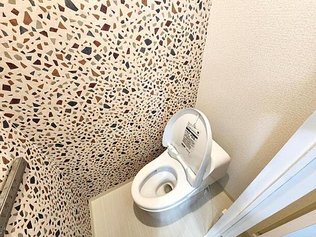 新規交換の高機能トイレ