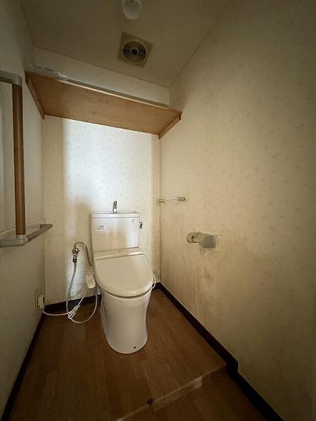 トイレも広さが確保されているため収納力豊富なトイレへリフォームが可能です