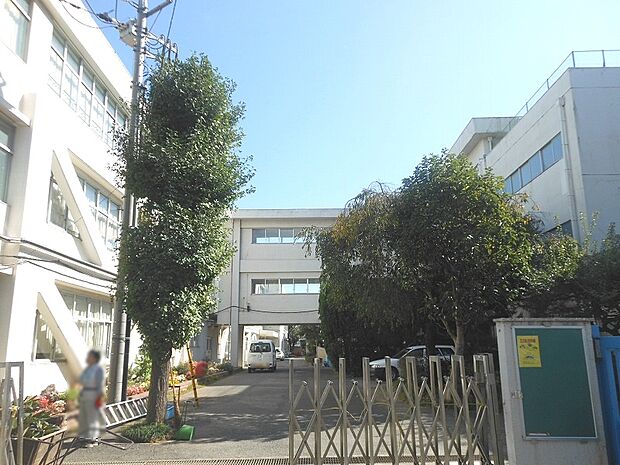 立川市立第三小学校(611)