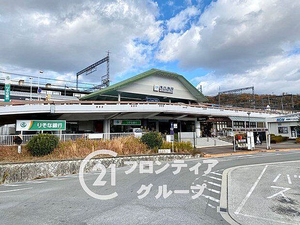 東生駒駅(近鉄 奈良線) 徒歩10分。 800m