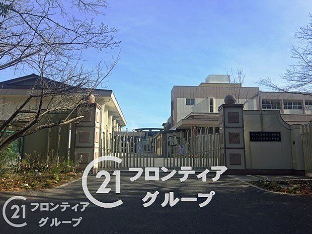 奈良市立富雄第三小学校 徒歩20分。 1600m