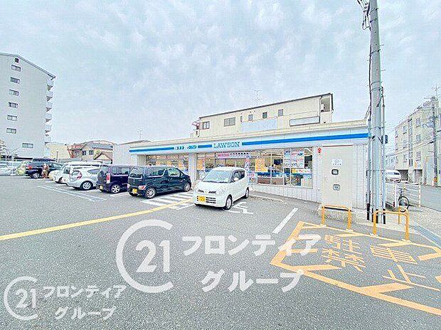 ローソン奈良四条大路一丁目店 徒歩3分。 230m