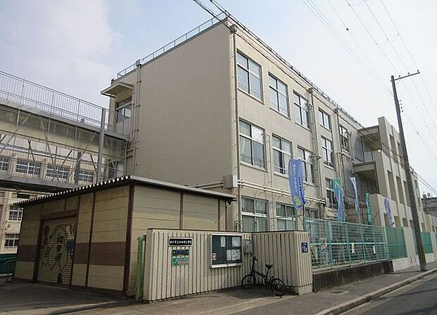 神戸市立和田岬小学校 徒歩8分。 630m