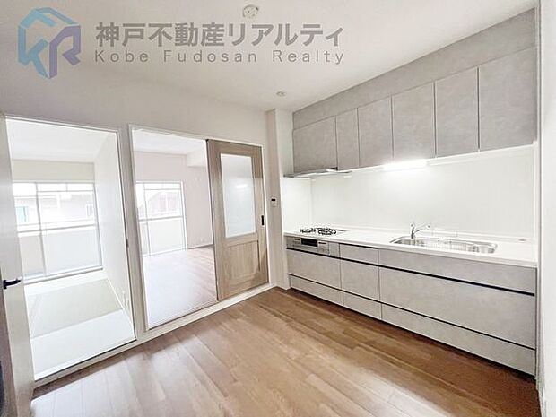◆キッチン新調済み♪清潔ですので家事も気持ちがいいですね♪