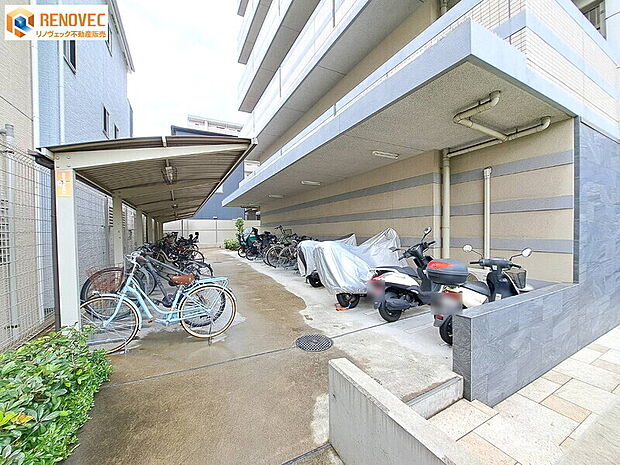 【駐輪場】◆駐輪場に屋根があるので、雨の日でも自転車が濡れにくいですね♪◆お気軽にお問い合わせください！
