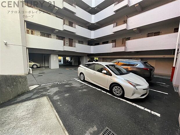 敷地内の駐車場