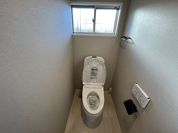 当然トイレも新規にいれてます。
