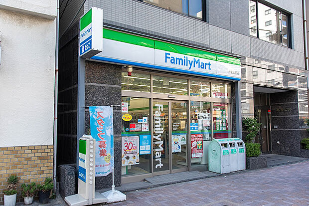 ファミリーマート台東三筋店