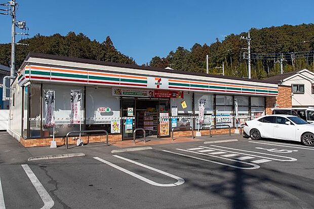 セブンイレブン青梅四小前店