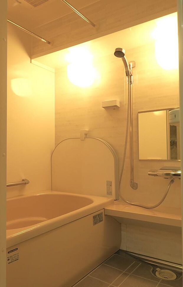 1216サイズの浴室。換気乾燥、オートバス機能付き