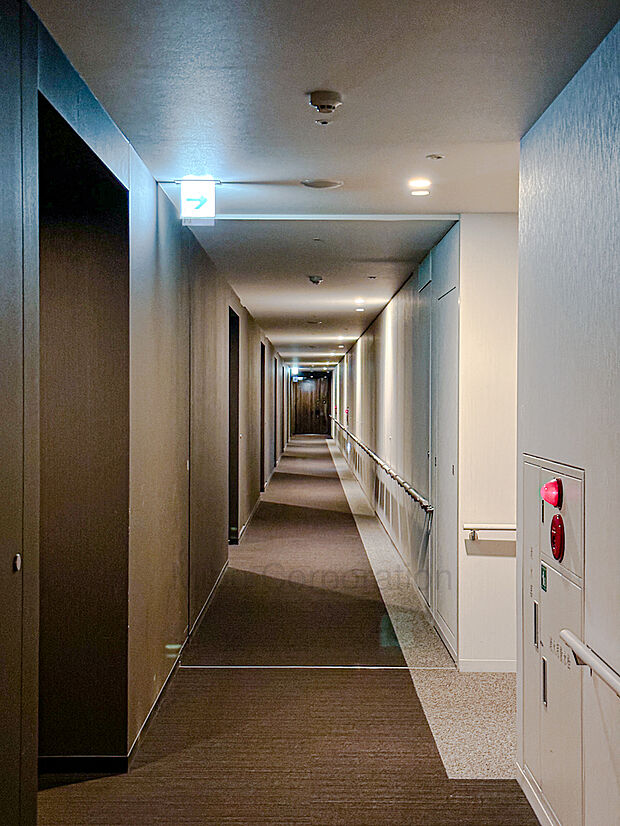 ホテルライクな内廊下