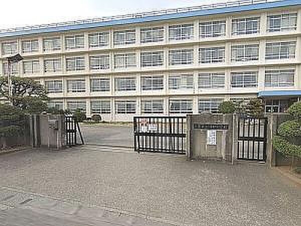 【中学校】平塚市立神田中学校まで1341ｍ