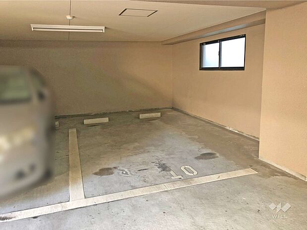 物件の駐車スペース［2022年12月10日撮影］