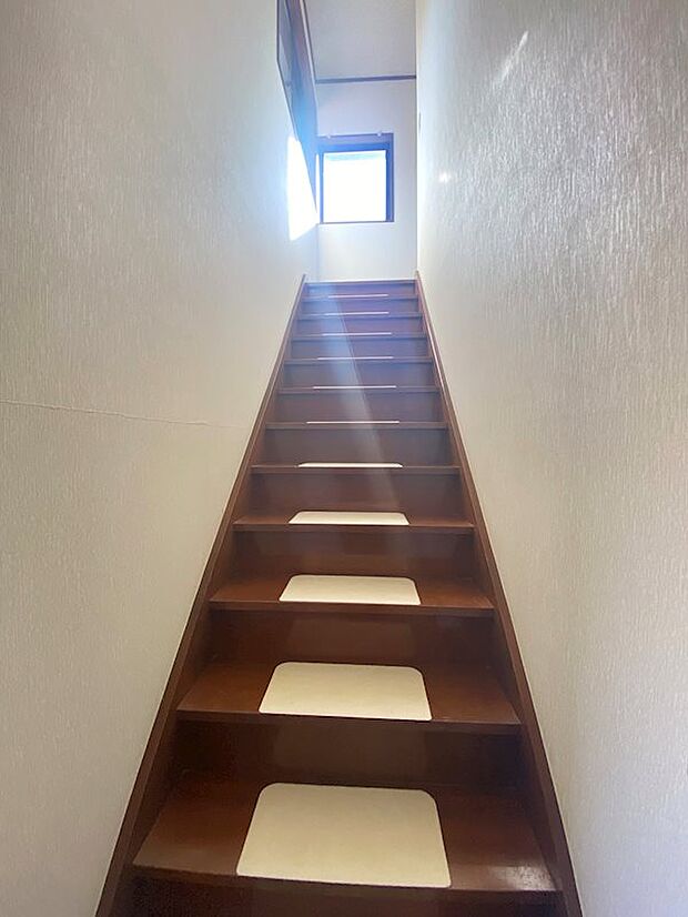 階段を上り、3階へ。