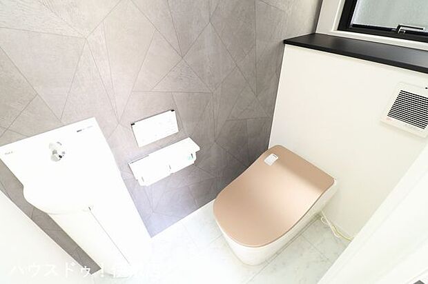 【トイレ】Panasonic製のアラウーノ！タンクレストイレでスッキリとした空間！
