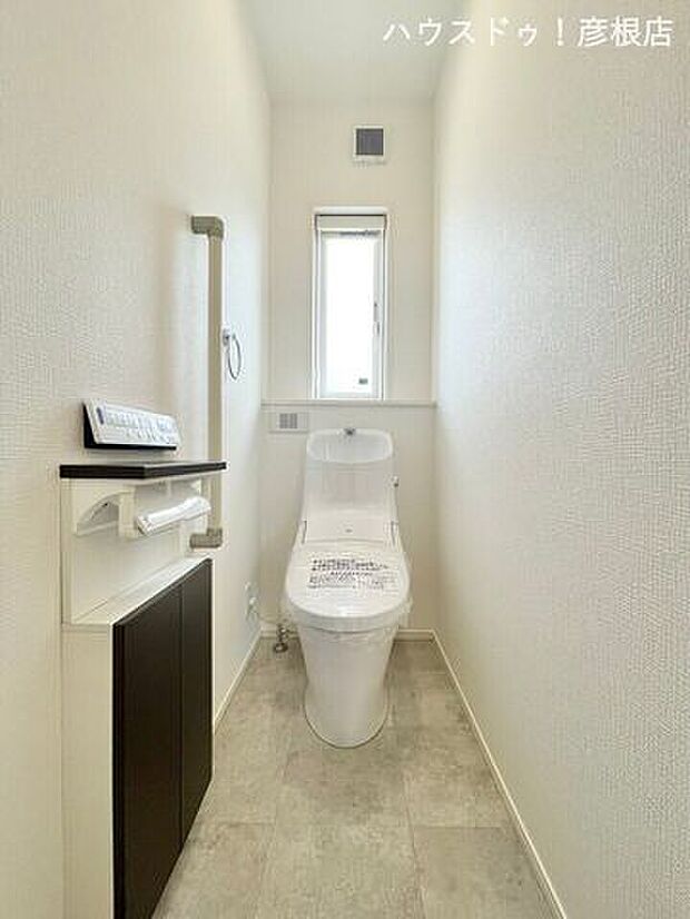 ■2階トイレ各階にトイレを完備！就寝時や朝の混雑時も安心です！