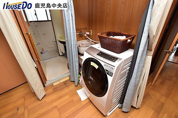 【洗濯機置場】