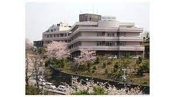 財団法人育生会横浜病院 徒歩22分。 1800m