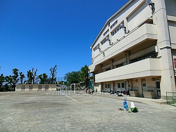 深沢中学校（約：470m）