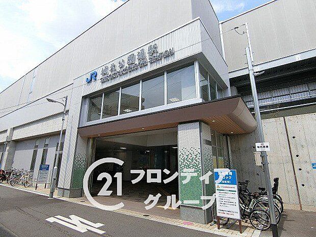 城北公園通駅(JR西日本 おおさか東線)徒歩11分。 830m