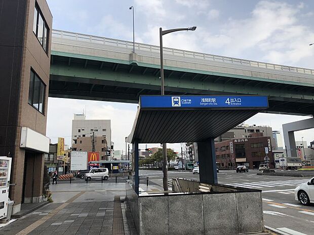 地下鉄鶴舞線/浅間町駅　691m 徒歩約9分　バリアフリー設備が整っています。