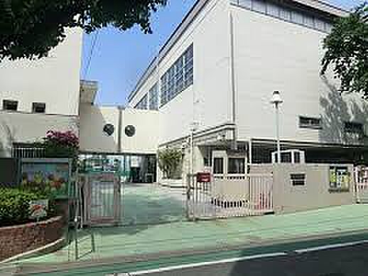 【小学校】渋谷区立鳩森小学校まで215ｍ