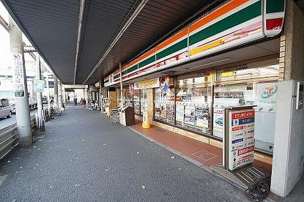 【コンビニエンスストア】セブンイレブン　横浜尻手駅前店まで402ｍ