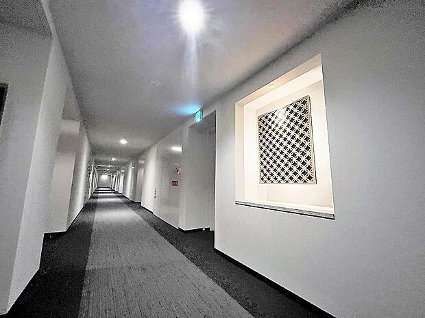 ホテルライクな内廊下は雨風を気にせず生活できます