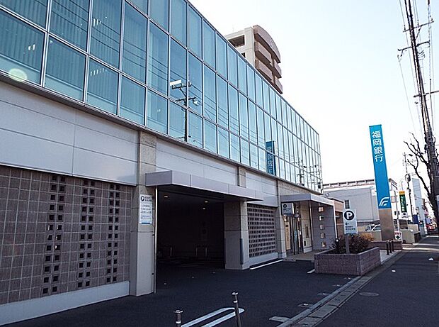 福岡銀行三ケ森支店（158m）