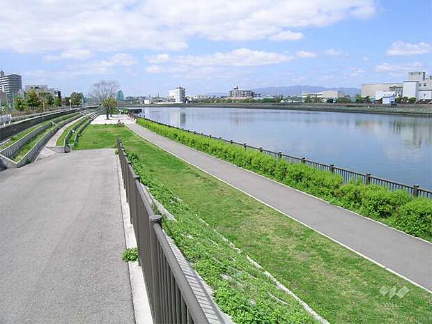 神崎川（なにわ自転車道）の外観