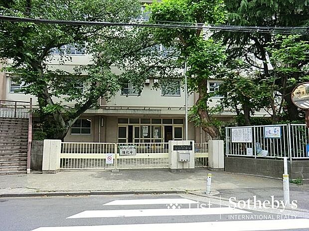 川崎市立玉川小学校 450m