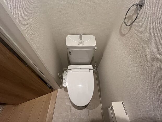 トイレは1階と2階にあるので混み合う朝でも安心ですね。