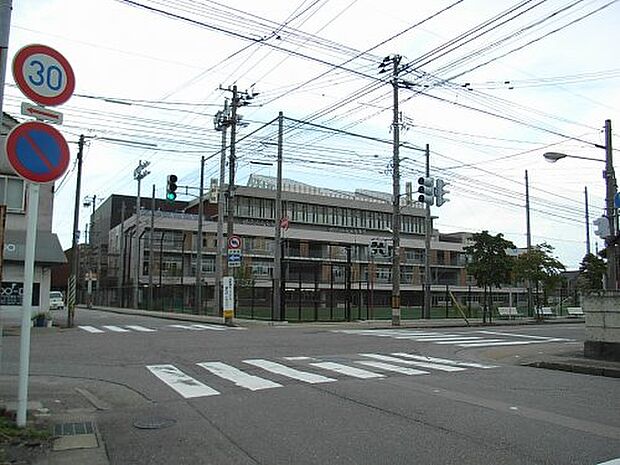【小学校】富山市立中央小学校まで1187ｍ