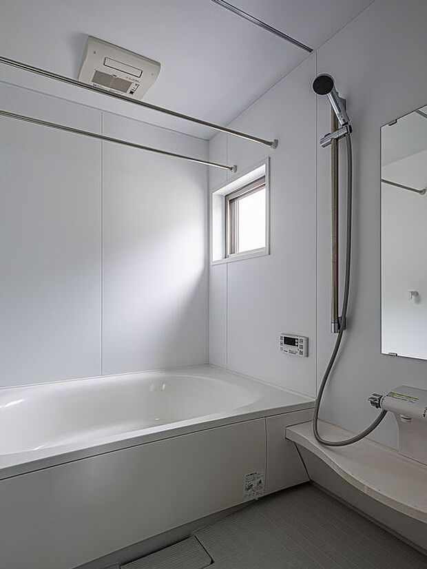 ◇浴室◇浴室・洗面所等の水廻りを2階に配置し、お洗濯の際に便利な導線を確保しております！