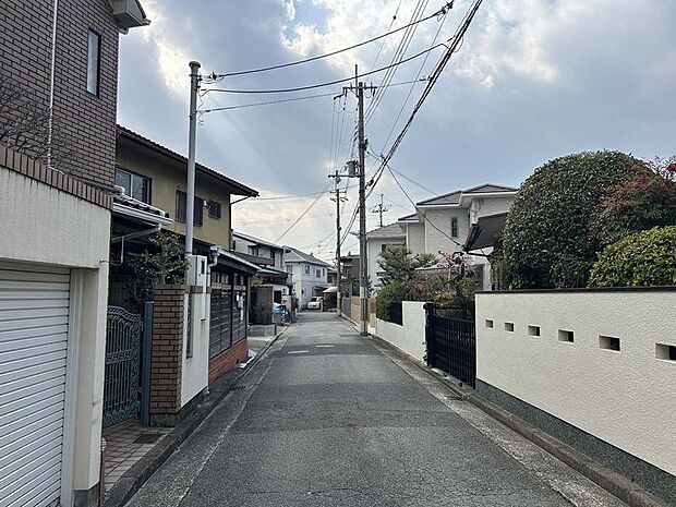 ◆現地◆第一種低層住居専用地域につき、長く安心して住み続けられる閑静な住宅街。